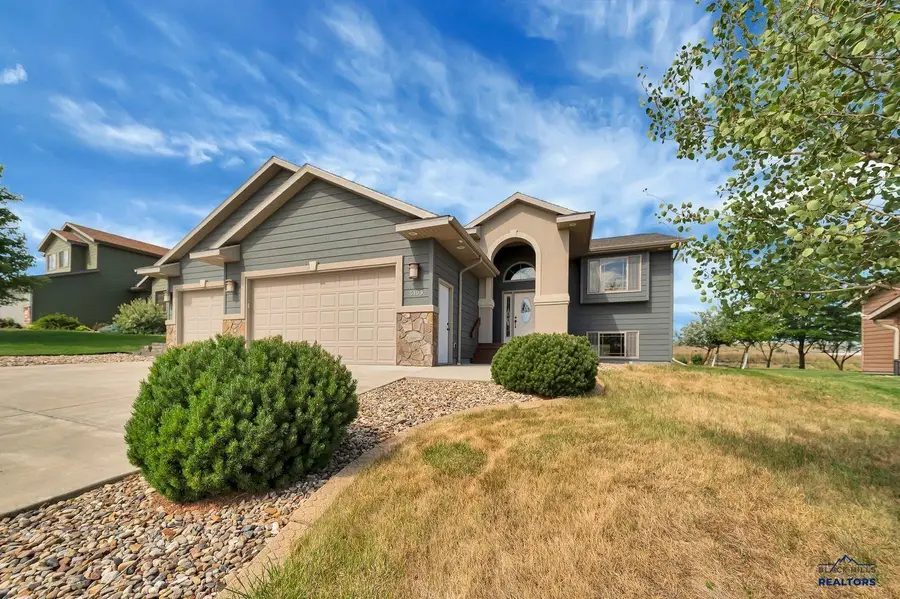 5103 Misty Woods Ln, Rapid City, SD 57701 - #2