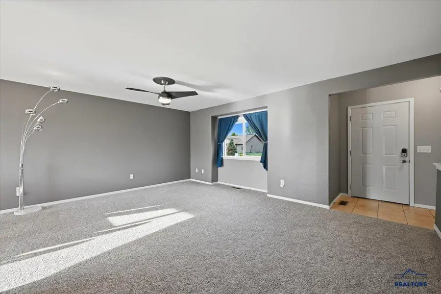 3915 Gallatin Ave, Spearfish, SD 57783-0000 - #3