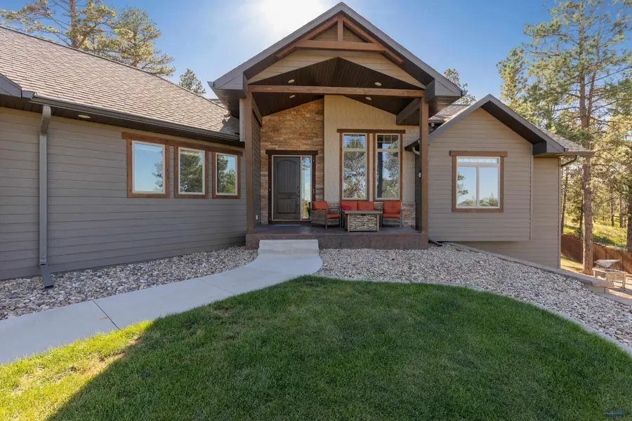 4421 Carriage Hills Dr, Rapid City, SD 57702 - #3