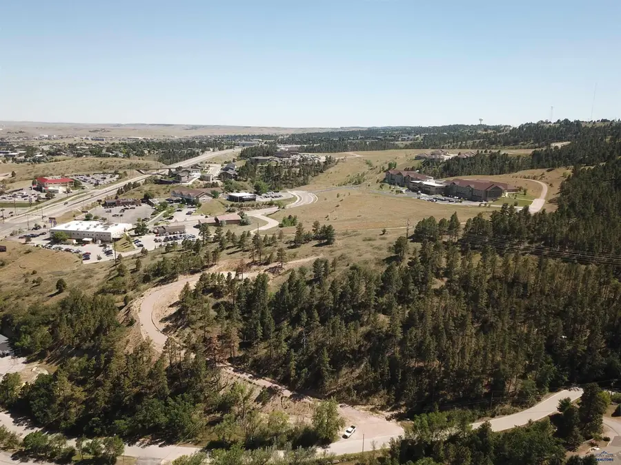 821 Highland Park Dr, Rapid City, SD 57701-2842 - #2