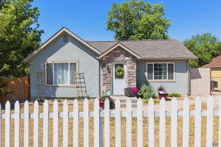 1511 5th St, Rapid City, SD 57701 - #2