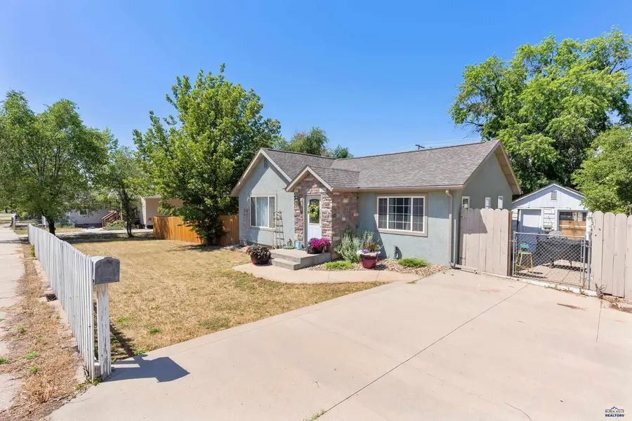 1511 5th St, Rapid City, SD 57701 - #3