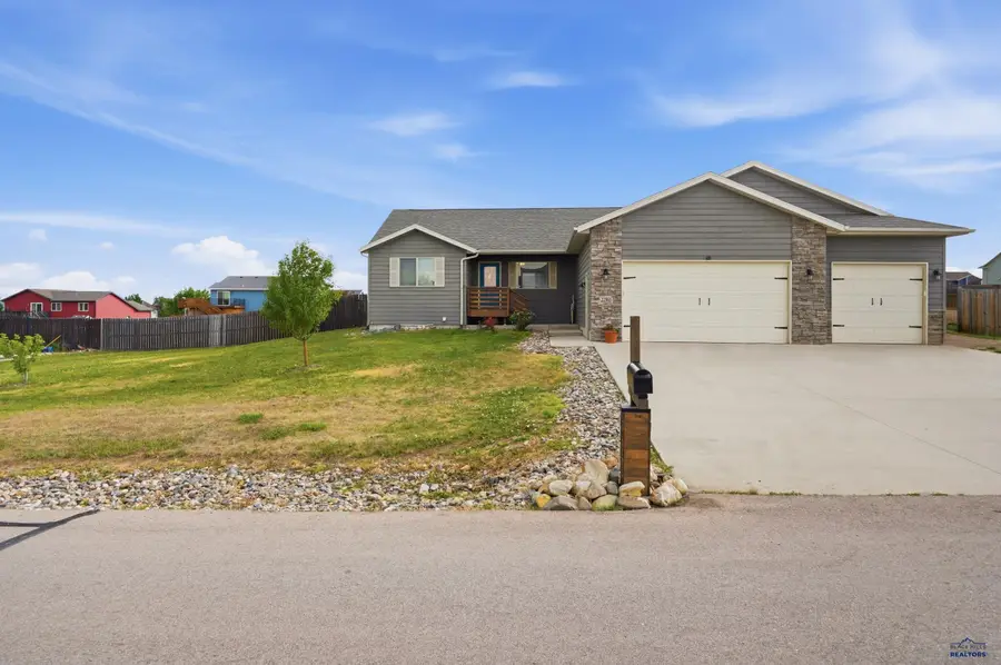 22965 Morninglight Dr, Rapid City, SD 57703 - #2