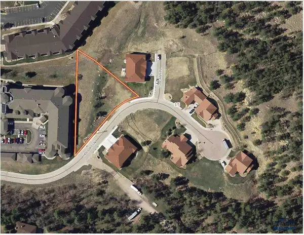 2516 Holiday Ln, Rapid City, SD 57702
