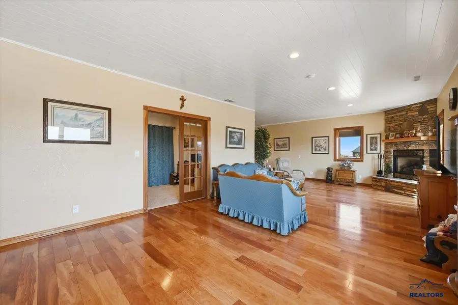 11003 Wagon Box Dr, Belle Fourche, SD 57717 - #3