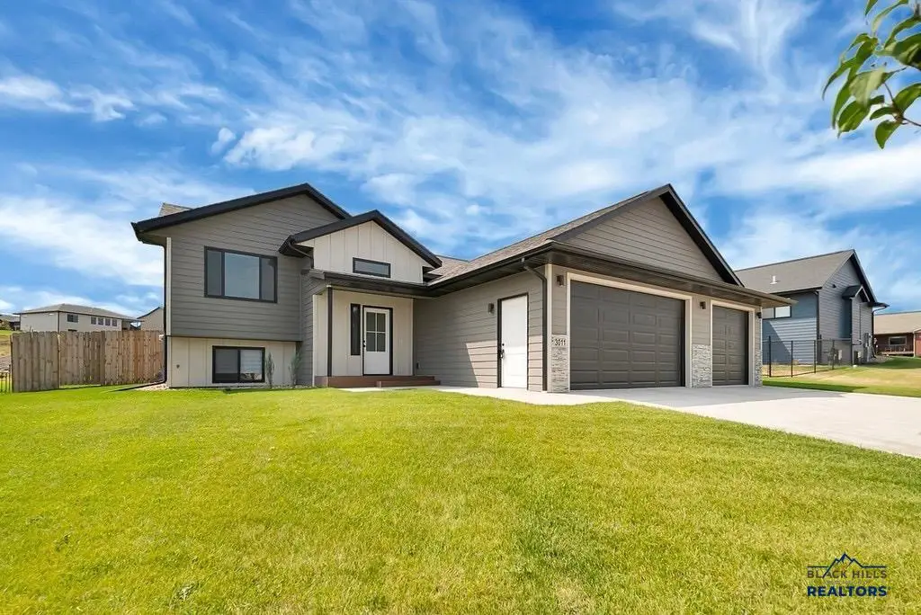 3011 Rombauer Dr, Rapid City, SD 57703 - #1