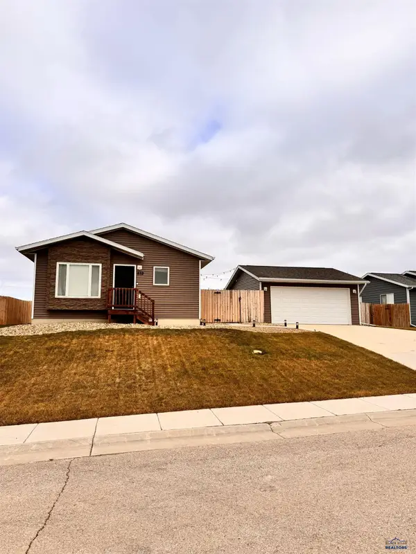 360 Whitney St, Hermosa, SD 57744