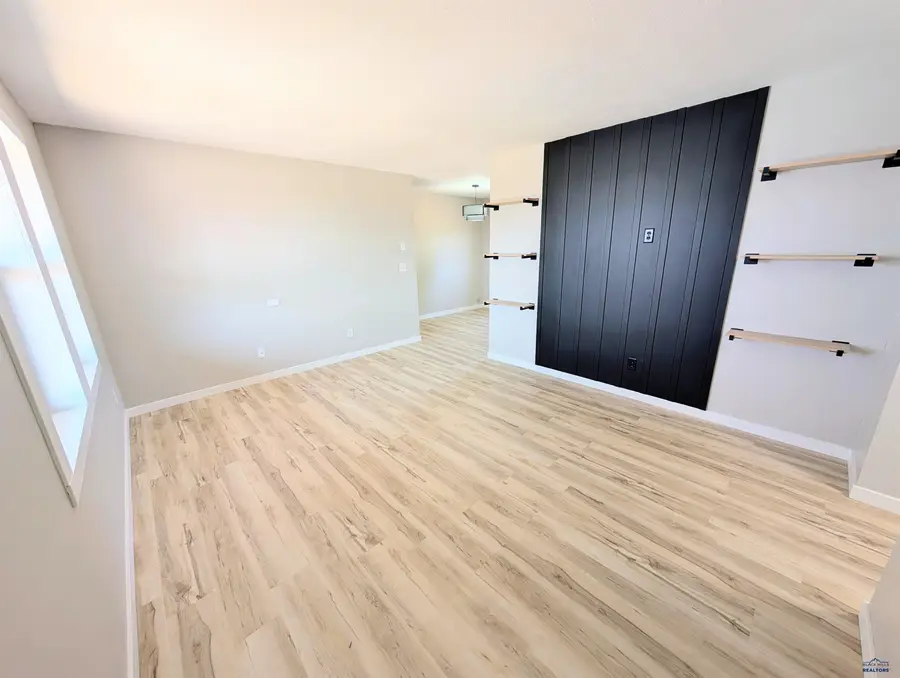 502 Falcon Dr, Box Elder, SD 57719 - #3