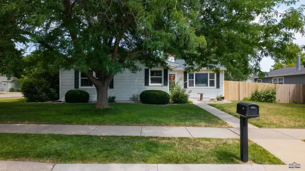 1614 Space Ave, Rapid City, SD 57701