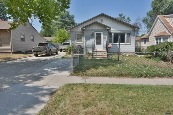 2015 5th St, Rapid City, SD 57701-1111