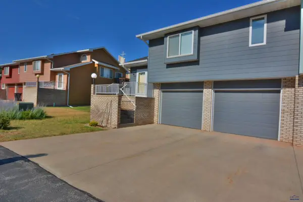 5247 Autumn Pl, Rapid City, SD 57702-1111