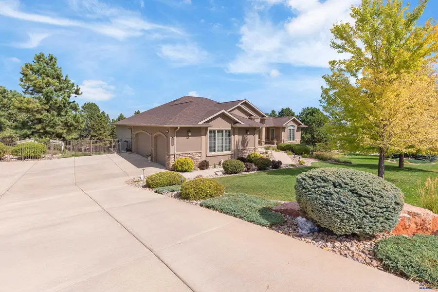 3854 Elysian Ct, Rapid City, SD 57702 - #2