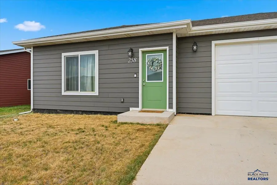 258 Aurora Ave, Spearfish, SD 57783 - #3