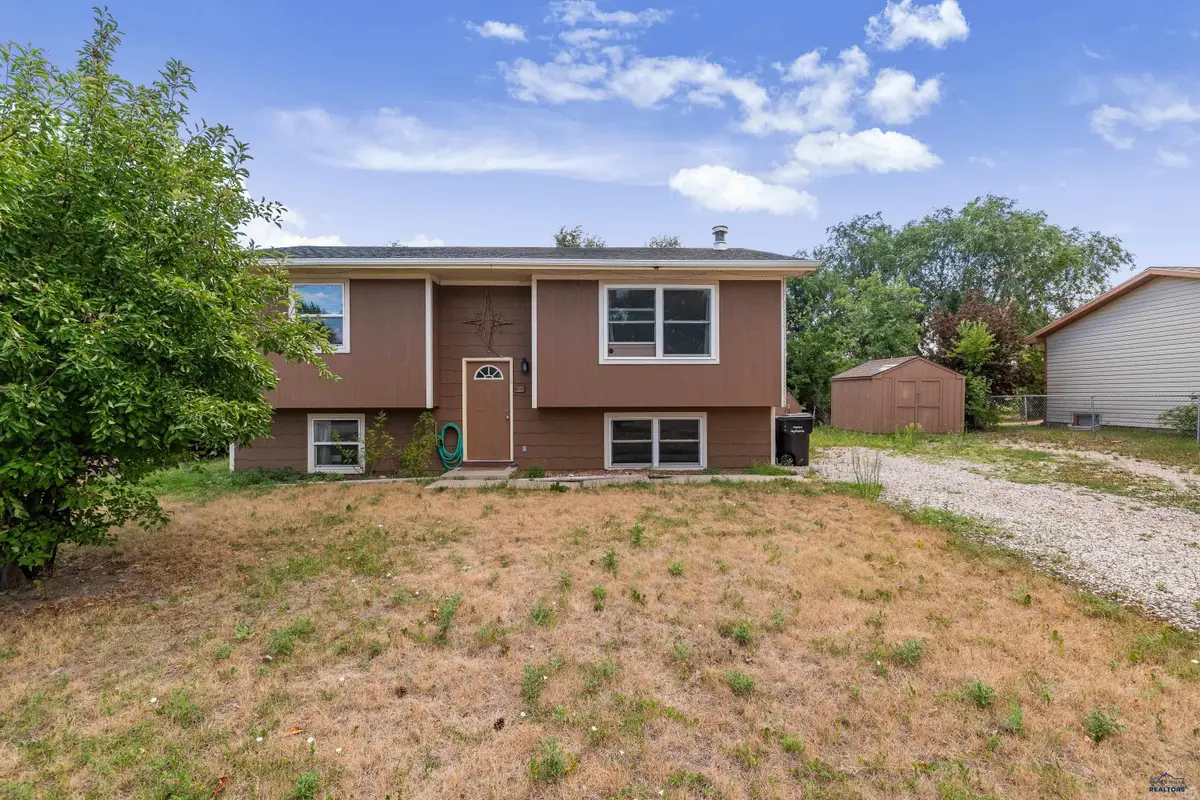 4320 Steeler Ln, Rapid City, SD 57701 - #1