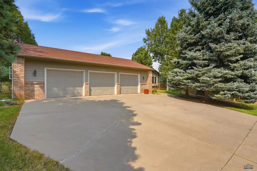 4014 Wonderland Ct, Rapid City, SD 57702 - #2