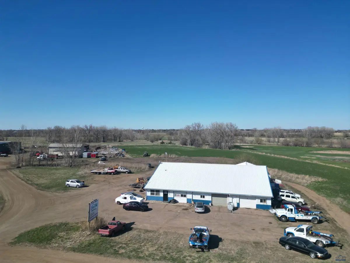 1300 SE 10th St, Madison, SD 57042 - #1