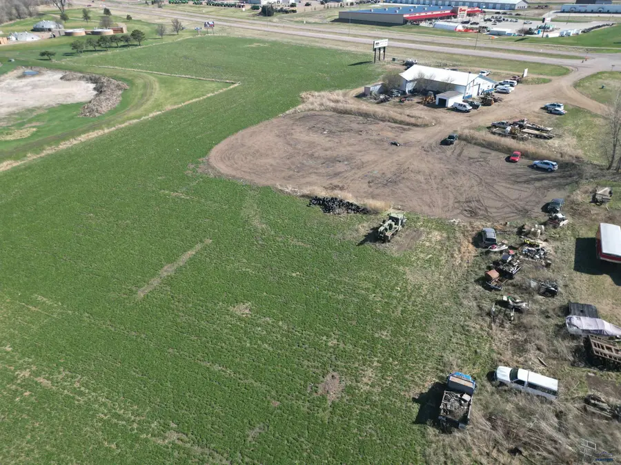 1300 SE 10th St, Madison, SD 57042 - #3