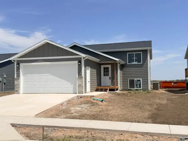 4108 Mcintosh Ln, Rapid City, SD 57703