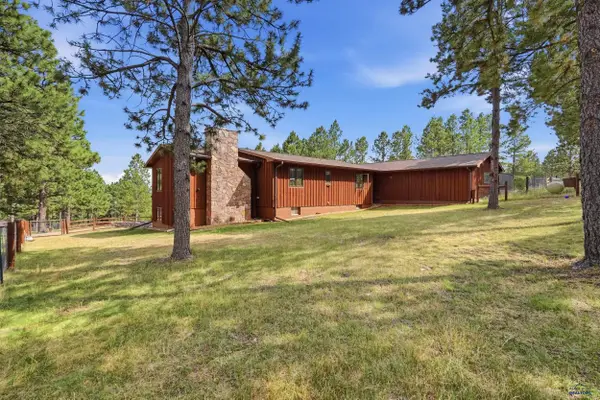 8109 Woodland Dr, Black Hawk, SD 57718