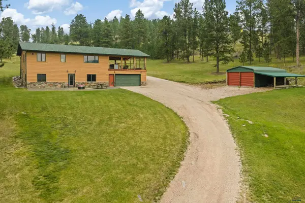 11674 Brook Dr, Hill City, SD 57745