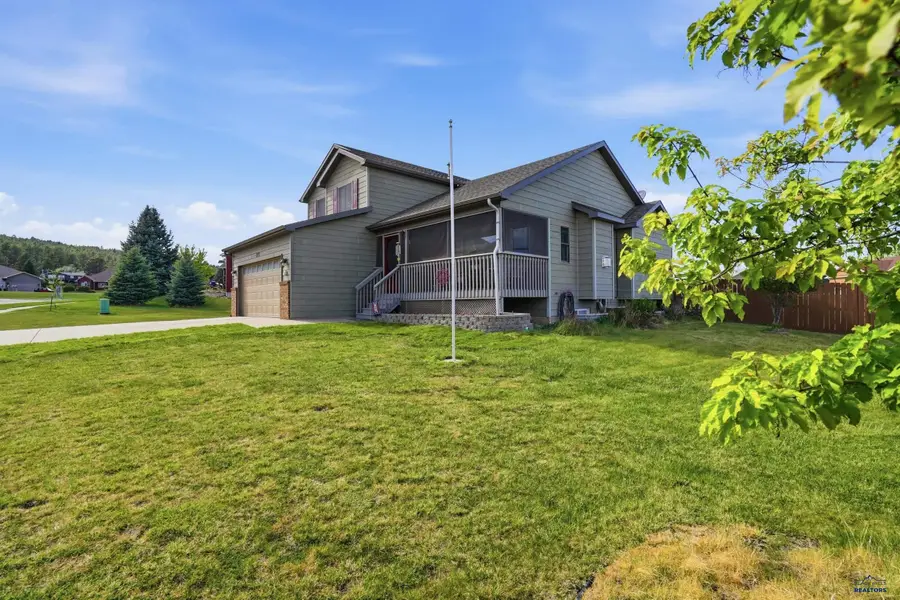 7230 Castlewood Dr, Summerset, SD 57719 - #3