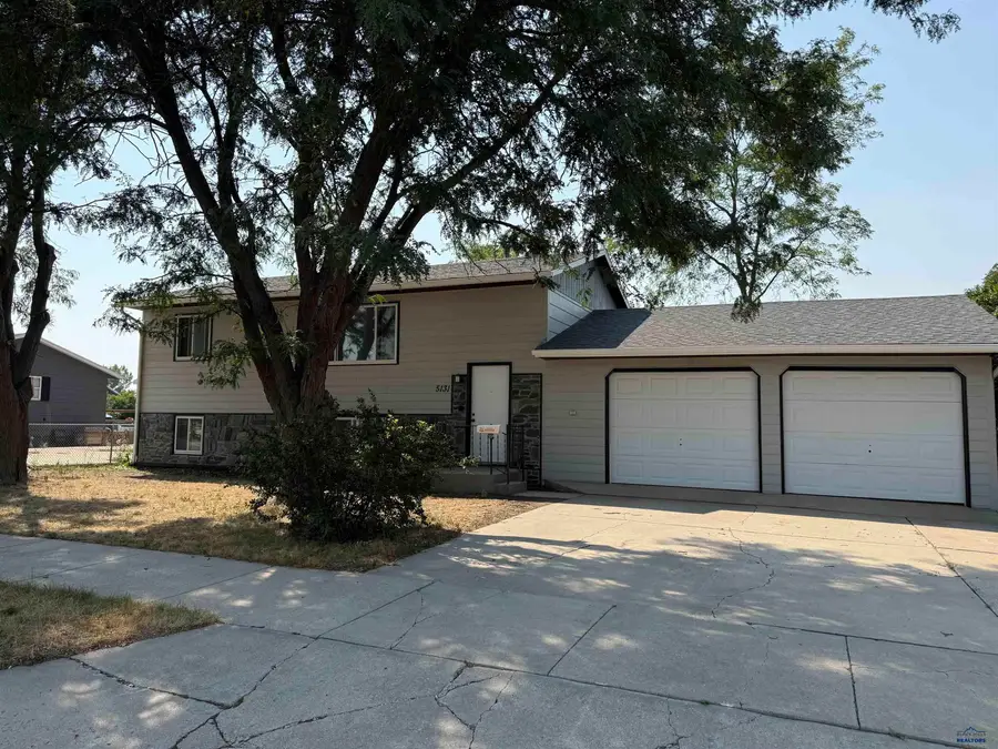 5131 Saturn Dr, Rapid City, SD 57703 - #2