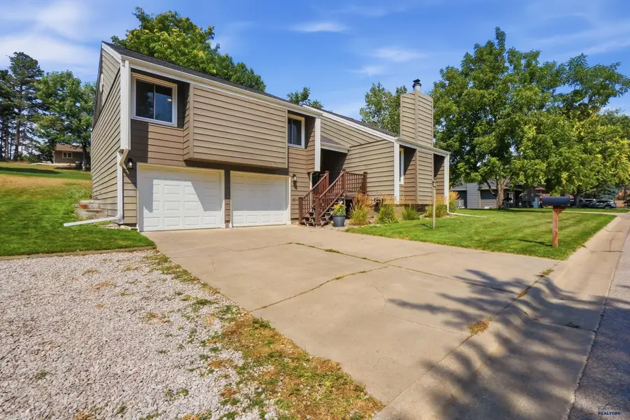 4915 Copperhill Ct, Rapid City, SD 57702 - #3