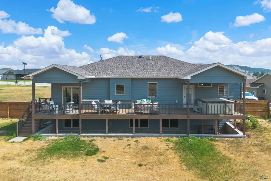 7245 Castlewood Dr, Summerset, SD 57718 - #3
