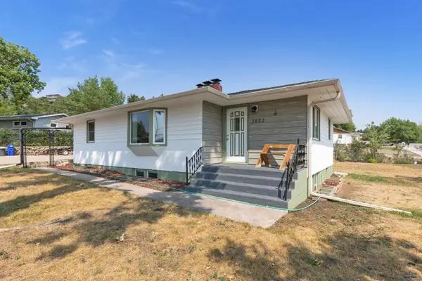 3822 Clifton, Rapid City, SD 57702