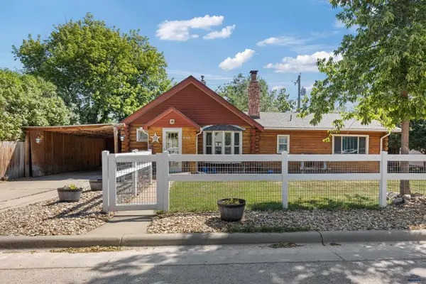 622 Harter Dr, Rapid City, SD 57702