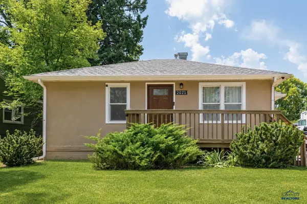 2021 2nd Ave, Rapid City, SD 57702