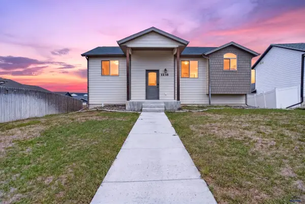 1238 Juneau Dr, Box Elder, SD 57719