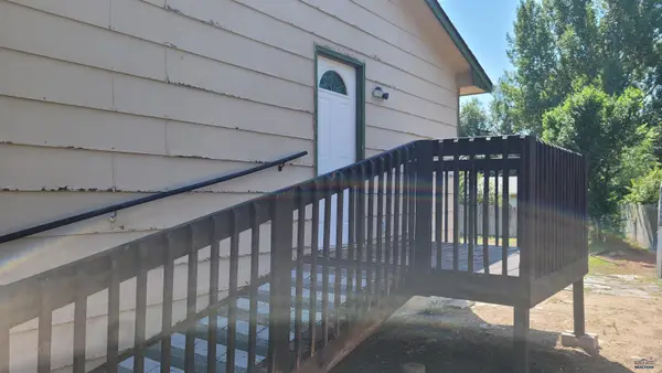 4805 J Ct, Rapid City, SD 57703