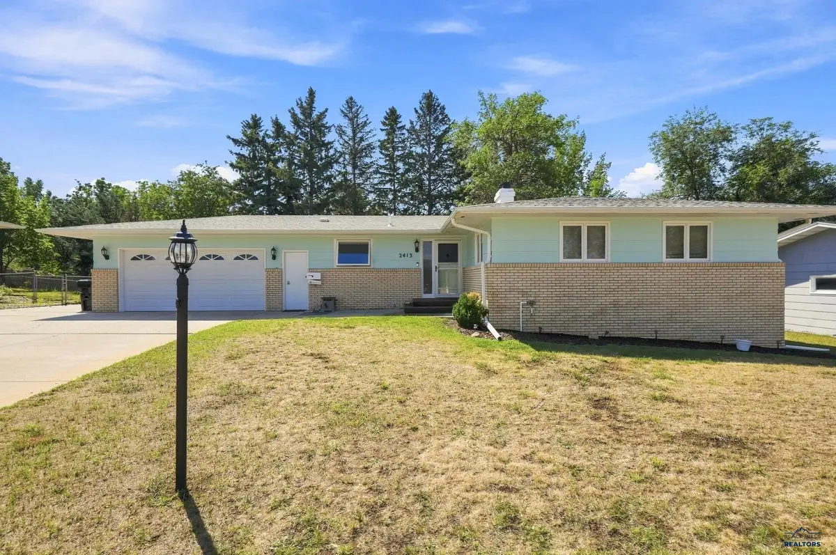 2413 Harney Dr, Rapid City, SD 57702 - #1