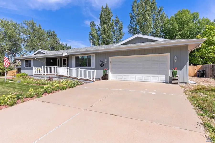 3104 Park Dr, Rapid City, SD 57702 - #2