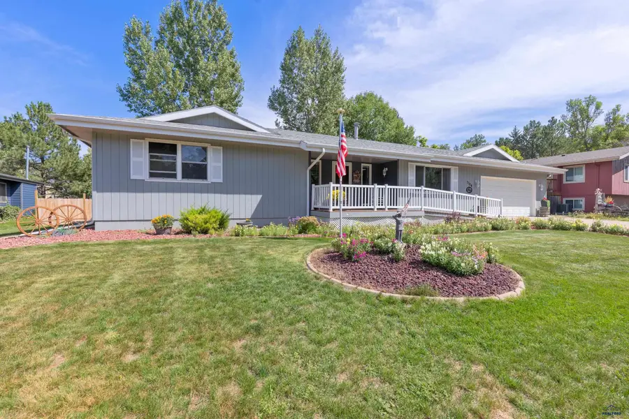 3104 Park Dr, Rapid City, SD 57702 - #3
