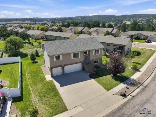4309 Turnberry Rd, Rapid City, SD 57702