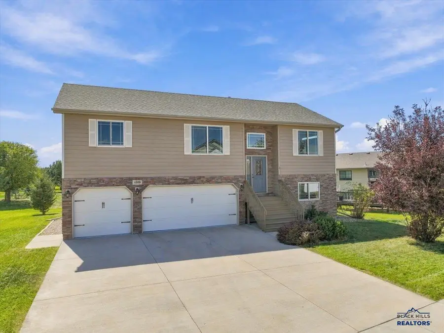 4309 Turnberry Rd, Rapid City, SD 57702 - #2
