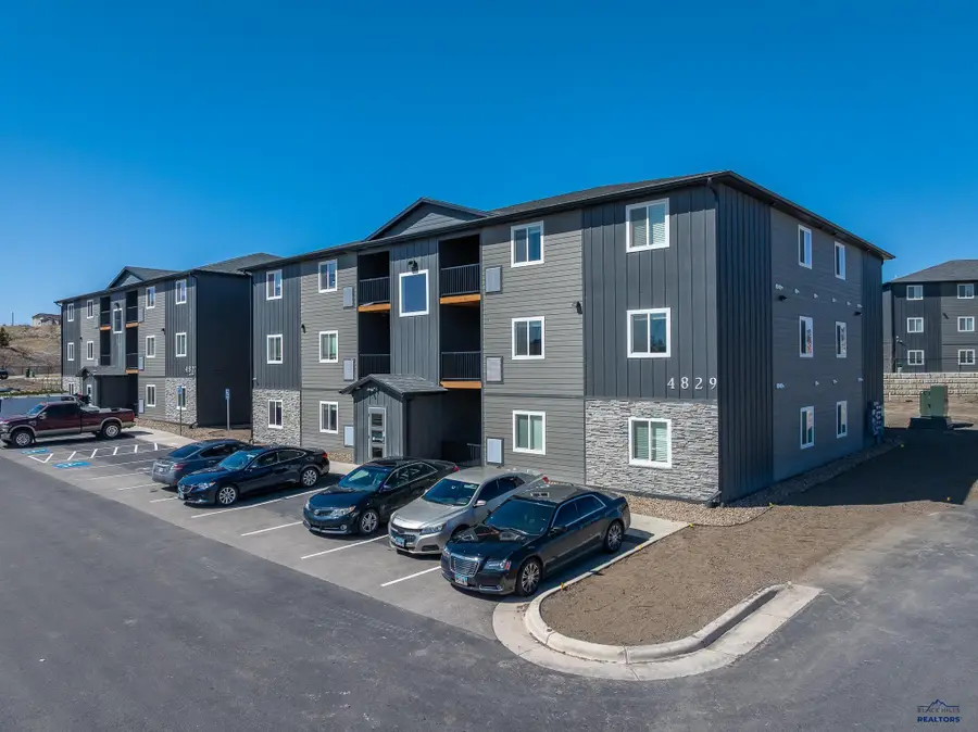 4815 5th St, Rapid City, SD 57701 - #3
