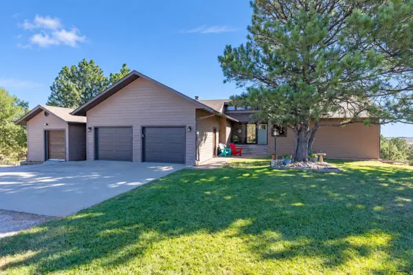 6009 Wildwood Dr, Rapid City, SD 57702