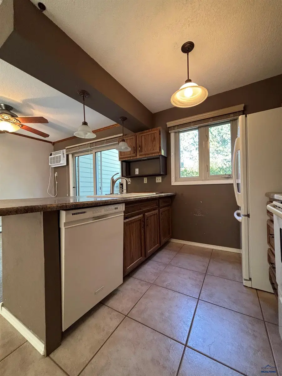 4310 W Main St, Rapid City, SD 57702 - #3