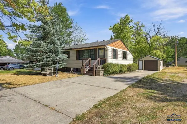 1820 Fulton St, Sturgis, SD 57785