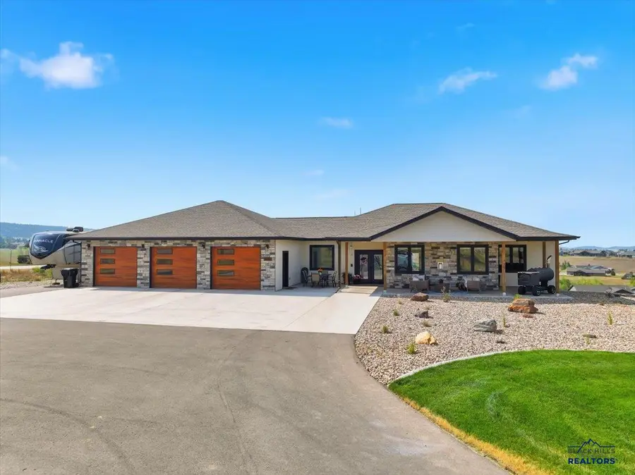 2285 Mcguigan Rd, Spearfish, SD 57783 - #2