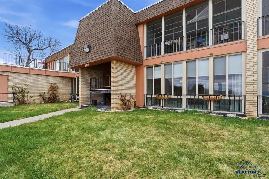230 E Philadelphia, Rapid City, SD 57701 - #2