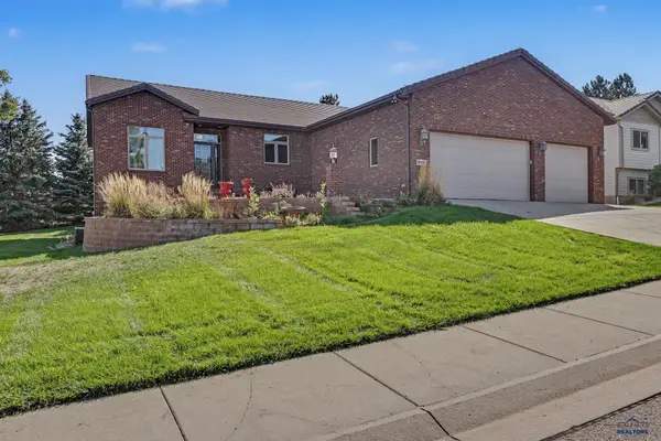 4120 Augusta Dr, Rapid City, SD 57701