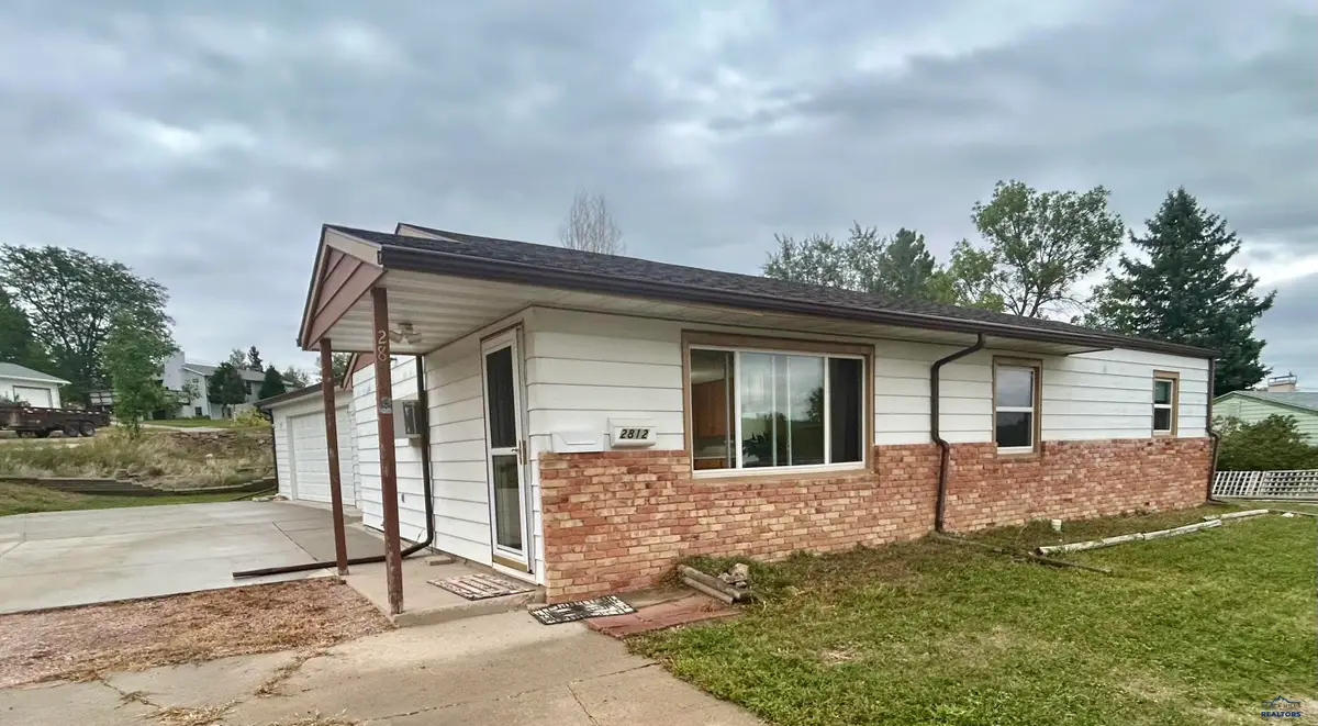 2812 Oak Ave, Rapid City, SD 57701 - #1
