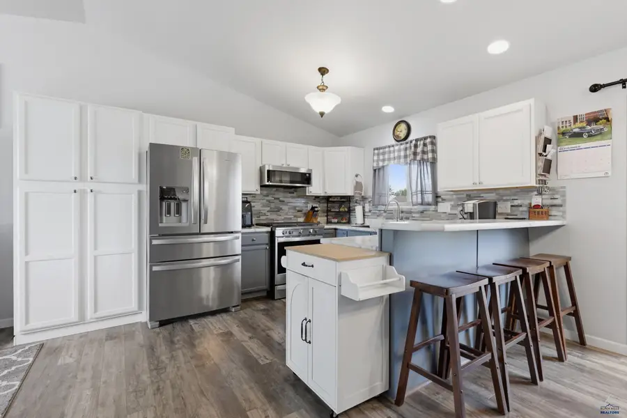 1225 Summerfield Dr, Rapid City, SD 57703 - #2
