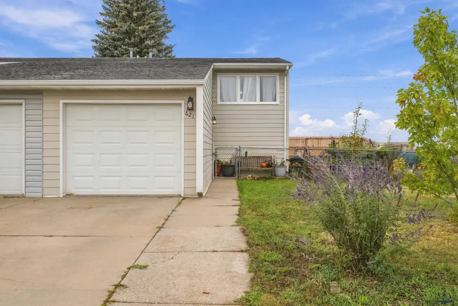 621 Ennen Dr, Rapid City, SD 57703 - #2