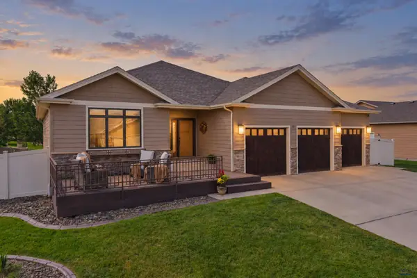 6913 Porthcawl Ct, Rapid City, SD 57702