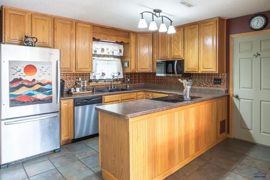 117 St Francis, Rapid City, SD 57701 - #3